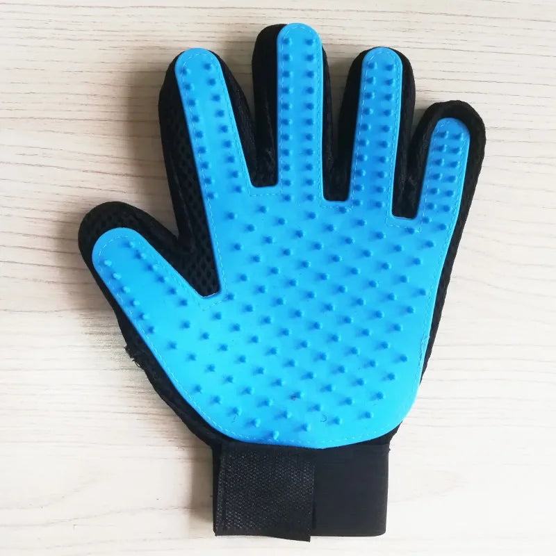 Popular hot selling pet dogs and cat hair combing gloves sturdy and durable effective hair combing pet supplies