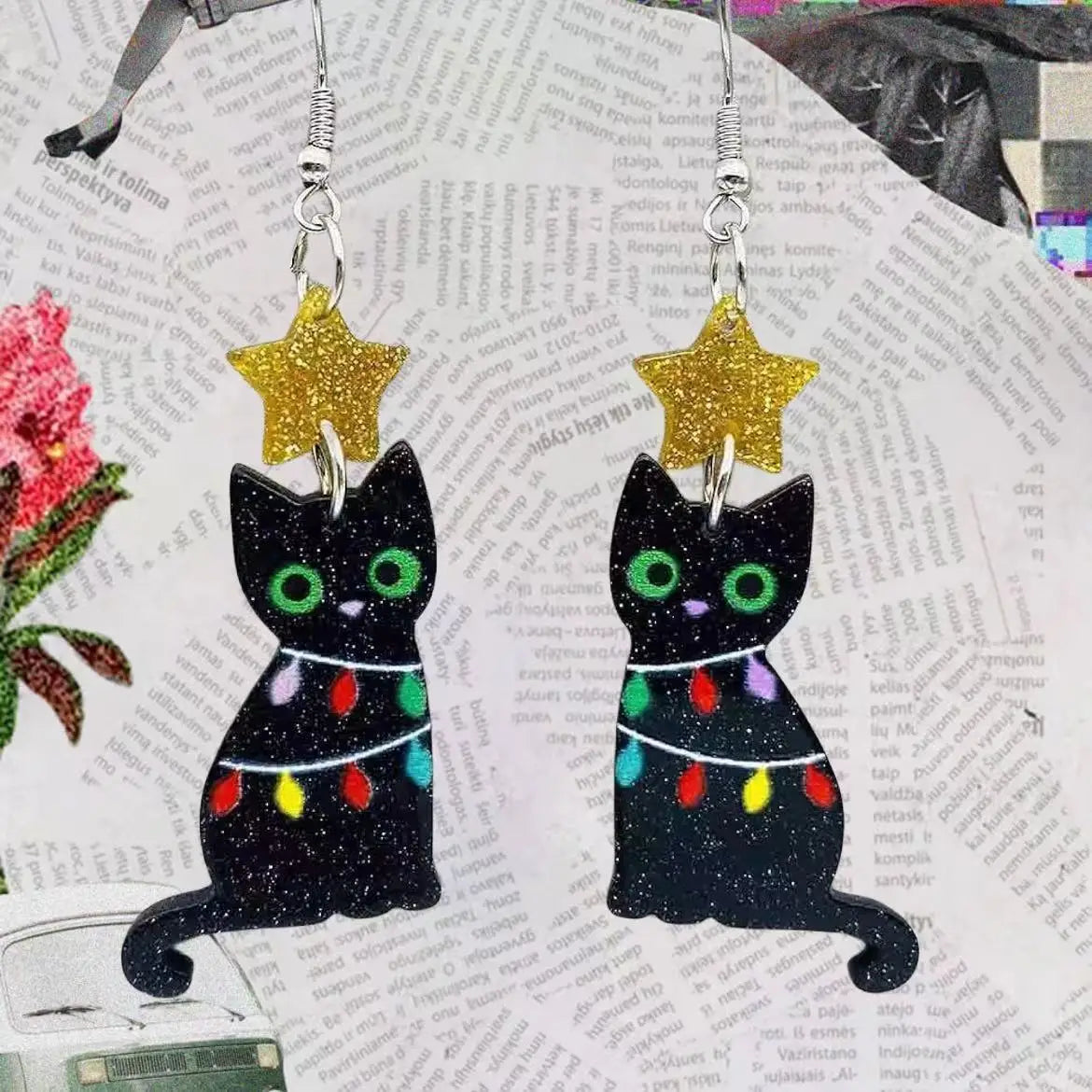 Ladies' fashionable cat design with cute earrings suitable for daily wear, gatherings, and holiday gifts