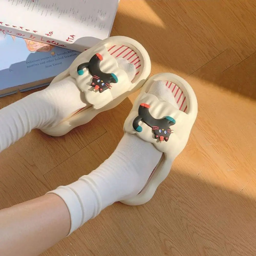 Fashion Cartoon Cat Flat Slippers Cute Non-slip Slides Sandals Soft Sole Bread Slippers for Women Bathroom
